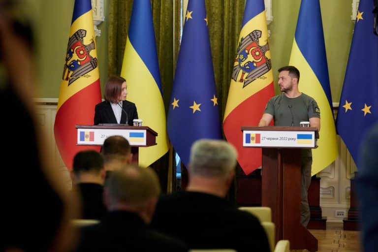 Майя Санду побывала в Украине впервые с начала войны. Как прошел визит президентки