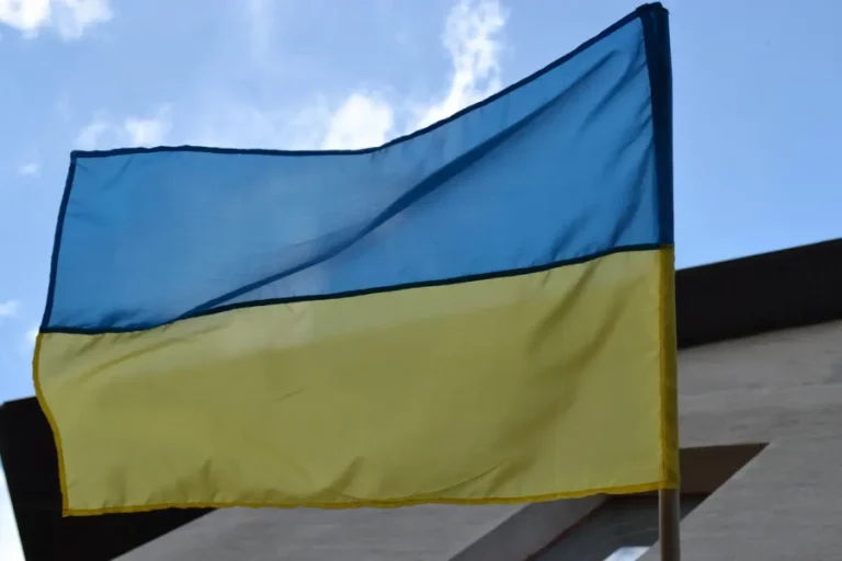 «Пусть МГБ обосрется». Житель Приднестровья вывесил флаг Украины на балконе, его арестовали 