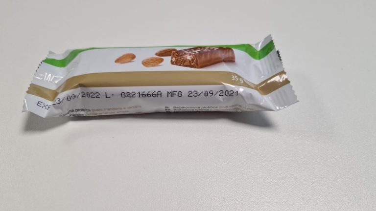Партия протеиновых батончиков со вкусом миндаля от Herbalife Nutrition может угрожать аллергикам — ее изымают из продажи