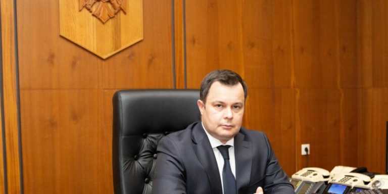 Парламент одобрил отставку главы СИБа Александра Есауленко