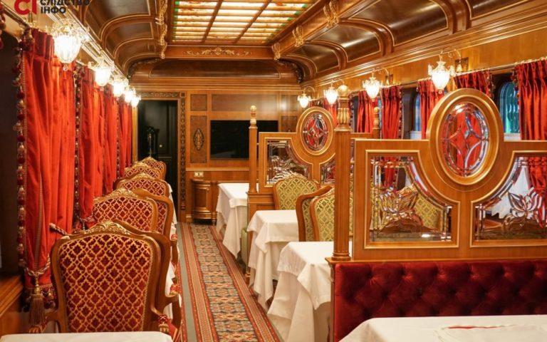 (ФОТО) В Украине арестовали роскошный вагон-ресторан кума Путина Медведчука. Стоимость одной вилки в нём минимум 3 тысячи гривен