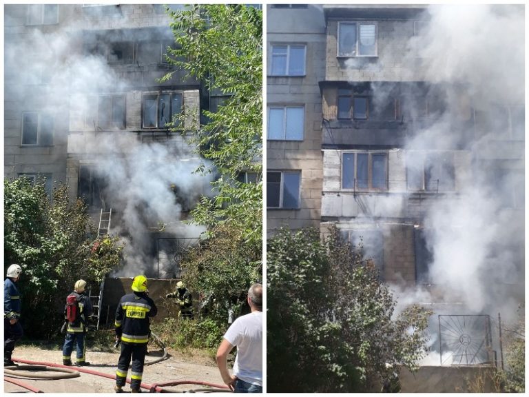 (ФОТО) Пожар в пятиэтажке на Ботанике: эвакуировали пять человек