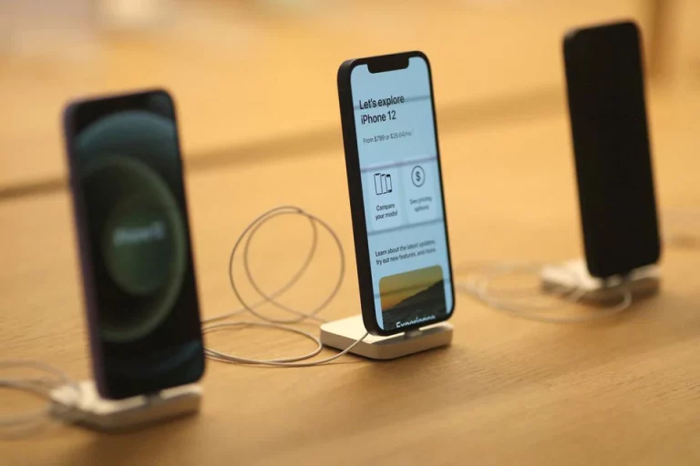 Удар по Apple: ЕС согласовал единый порт для зарядки мобильных устройств