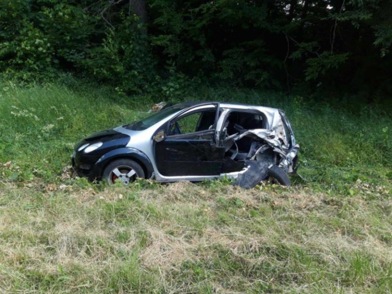 (ФОТО) Авария в Страшенском районе: водитель BMW скончался до приезда «скорой»