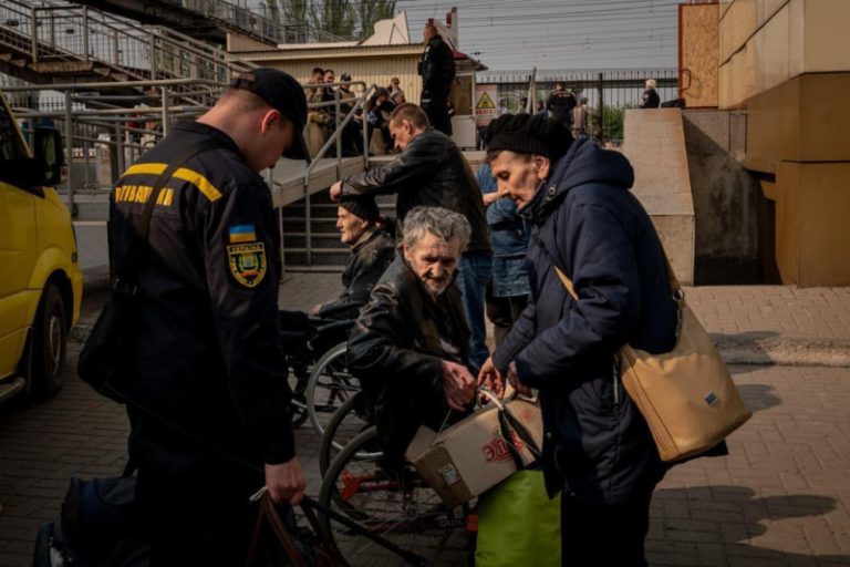 Германия обещает помочь Украине врачами и медицинской техникой