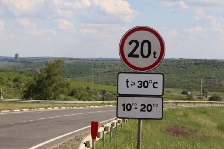 В Молдове вводят ограничения на движение в дневное время для большегрузов