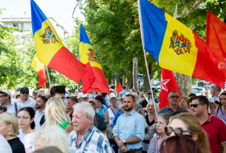 Апелпалата Кишинева рассматривает ходатайство адвокатов Игоря Додона об его освобождении из-под домашнего ареста