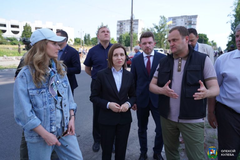 Майя Санду во время визита в Украину: «Я своими глазами увидела сожжённые дотла дома, больницы и детские сады»