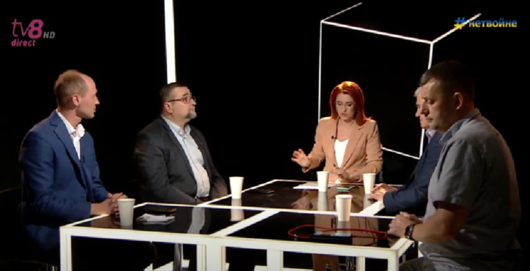 Вячеслав Валько покинул студию TV8, когда его спросили, кто профинансировал концерт и акцию протеста в Кишиневе