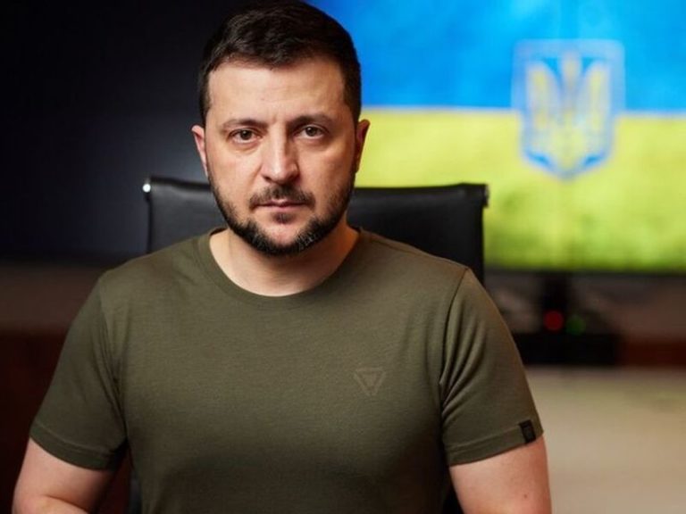 Зеленский отреагировал на фейк о состоянии его здоровья: «44 года — это не 70»