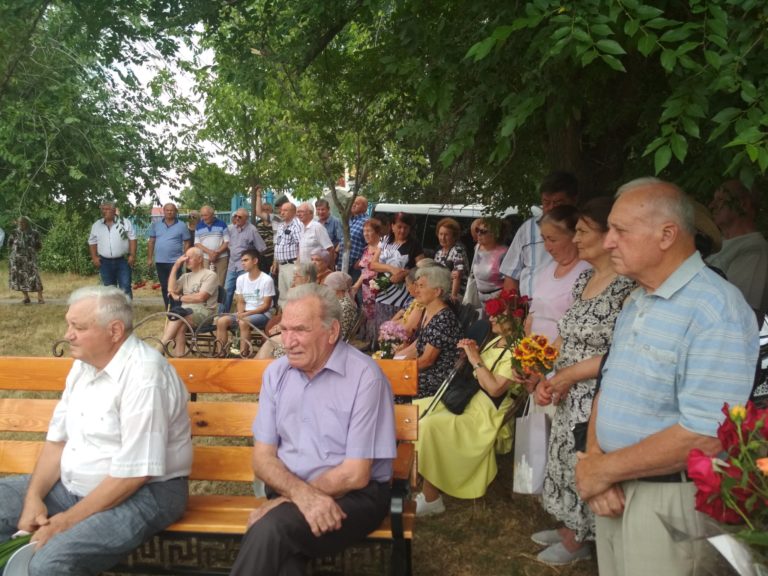(Фото) В Чадыр-Лунге прошло мероприятие в память жертв депортаций 1949 года