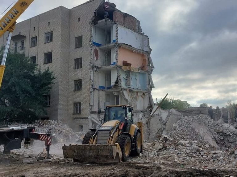 Число жертв обстрела в Часовом Яру выросло до 38