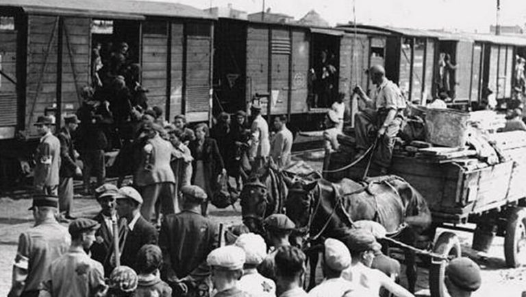 Опубликован список жертв самой крупной волны депортации 1949 года в Молдове. В нем более 35 тысяч имен