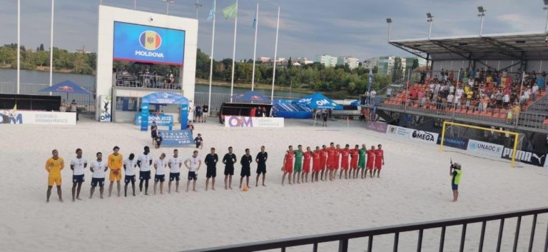 Сборная Молдовы победила Англию во втором матче чемпионата Европы по пляжному футболу