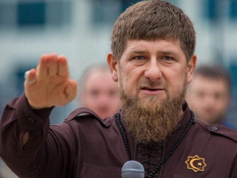 Кадыров призвал «сделать выстрел в лоб» людям, которые решатся протестовать в Чечне