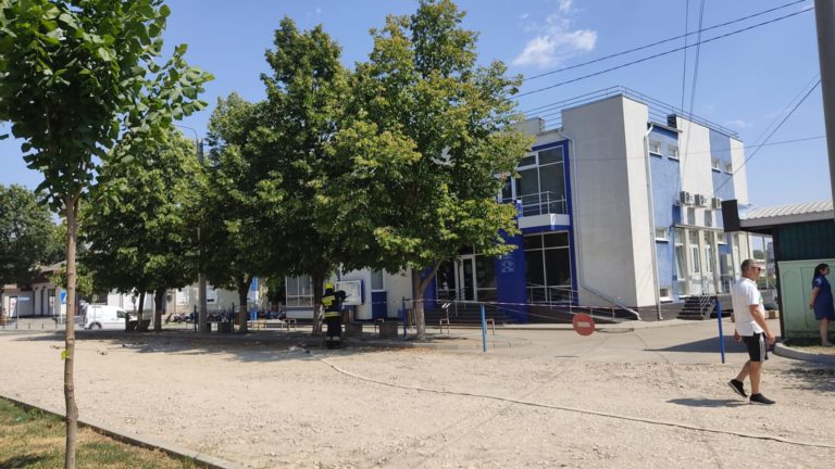 (Фото) В Кагульском центре госуслуг сообщили о бомбе