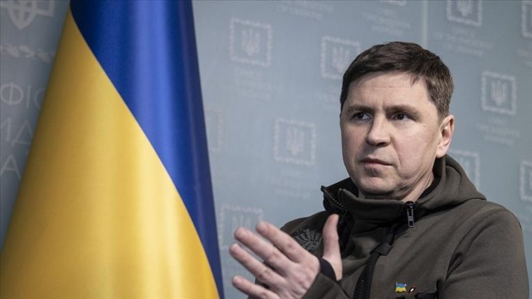 Россия втягивает Беларусь в войну, чтобы ослабить режим Лукашенко — Подоляк