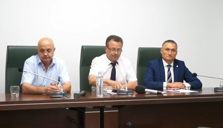 Гагаузские депутаты хотят изменить Конституцию и закон об особом правовом статусе автономии