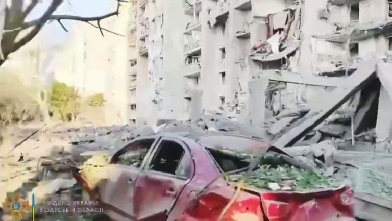 (Видео) После ракетных обстрелов Одесской области погибли двое детей, еще один ребёнок в коме