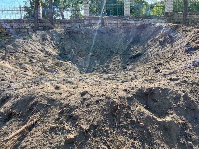 (ФОТО) В Николаеве в результате обстрелов повреждена университетская водная станция