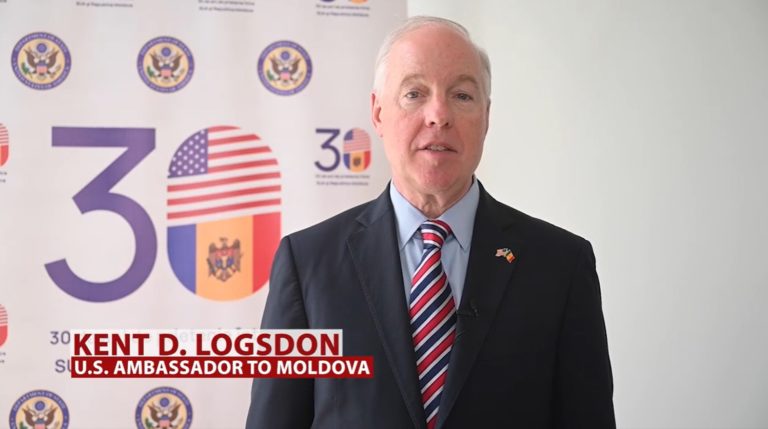 «Молдова — маленькая страна с большим сердцем». Посол США в Молдове выступил по случаю Дня независимости