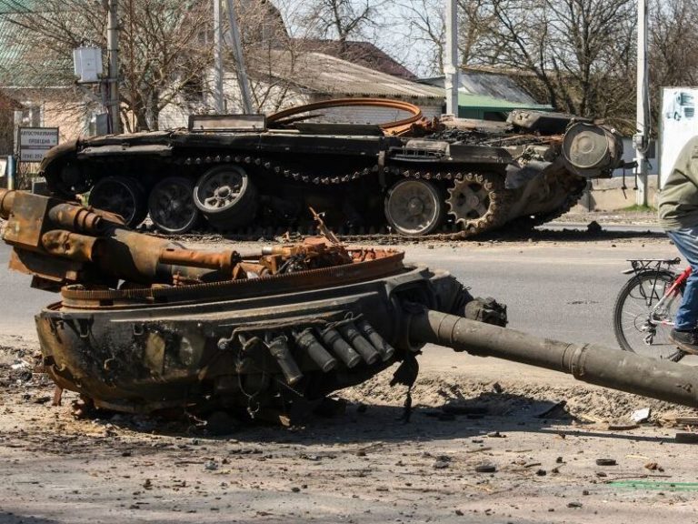 Армия РФ не продвинулась за 72 часа и рискует «потерять импульс» – Британская разведка
