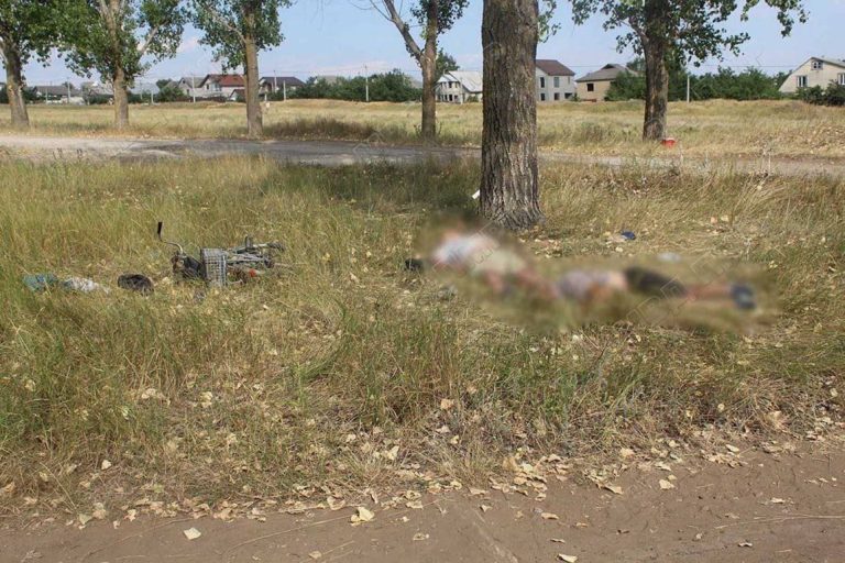 (Фото) В Дубоссарах трое мужчин отравились некачественным алкоголем, один в реанимации