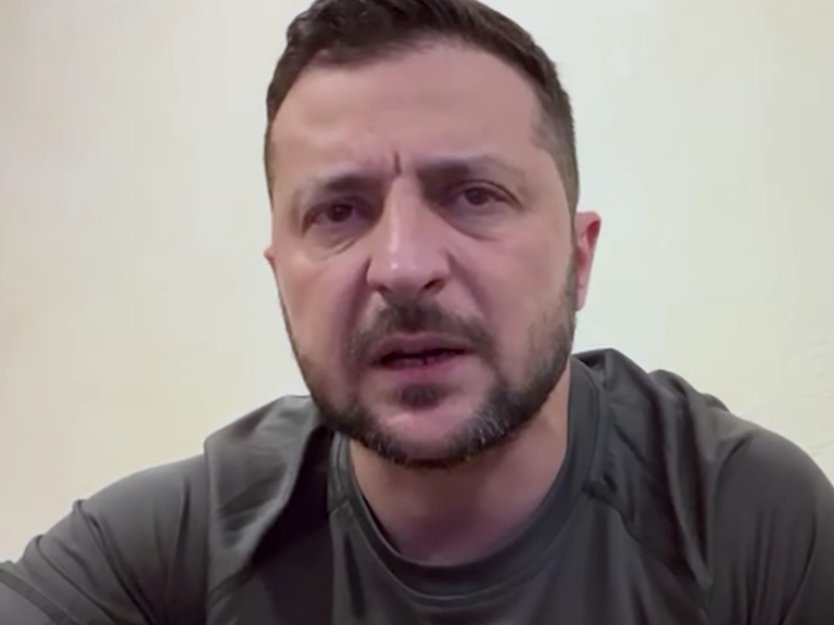Зеленский призвал жителей Донецкой области эвакуироваться