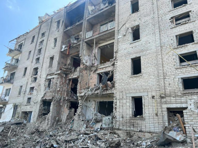 (ФОТО) В результате обстрела Николаевской области ранены девять человек, среди них четверо детей