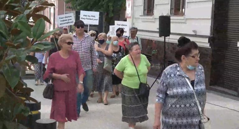 Сторонники «Шор» протестуют: в этот раз они идут в Представительство ЕС в Молдове
