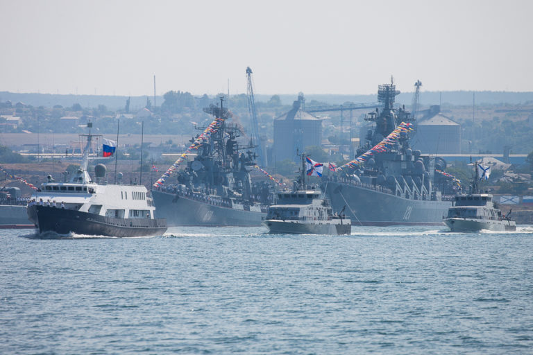 РФ наращивает число ракетоносцев в Чёрном море ко Дню независимости Украины