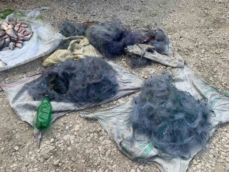 (ФОТО) Пограничники поймали четверых браконьеров – они поймали более 37 кг рыбы