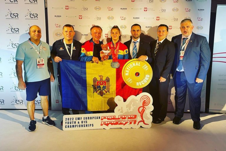 Тяжелоатлетка Александрина Чуботару стала вице-чемпионкой Европы среди юниоров
