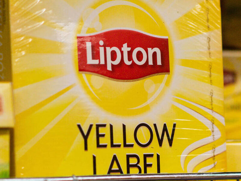 Чайная компания Ekaterra уходит из РФ — она владеет Lipton, Brooke Bond и Saito