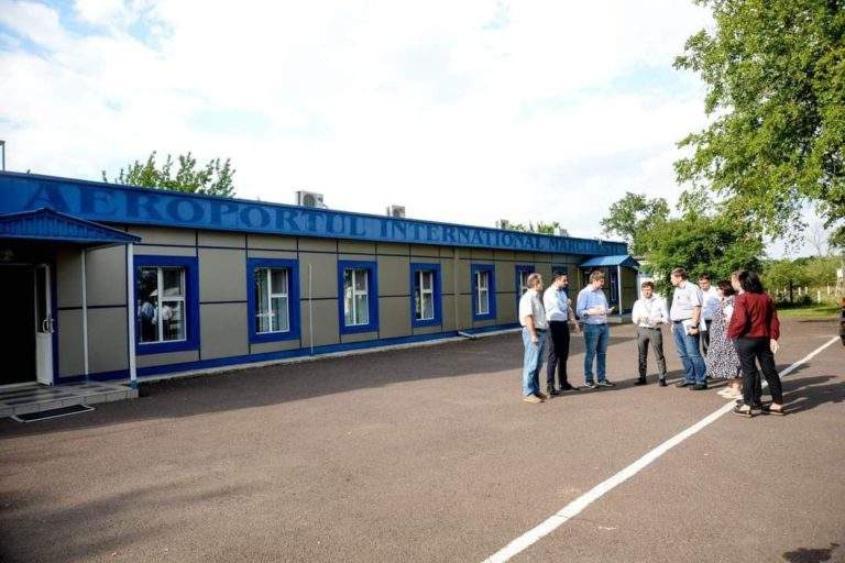 Аэропорт в Маркулештах могут открыть для лоукостеров
