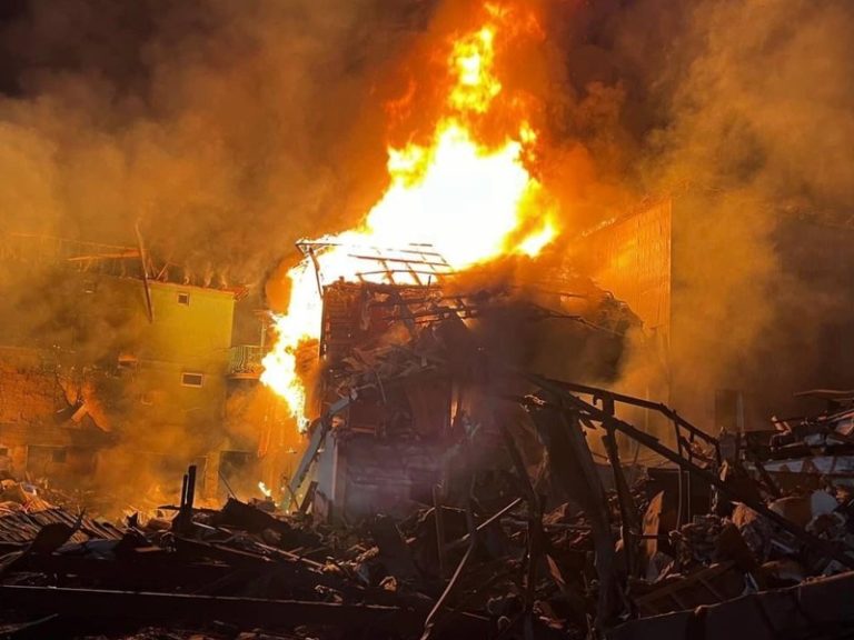 (ФОТО) Ракетный удар по Одесской области разрушил базу отдыха и частные дома, четверо пострадали