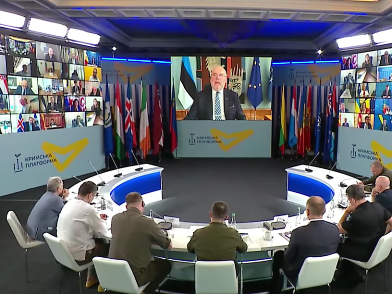 Начался второй саммит Международной Крымской платформы в Киеве