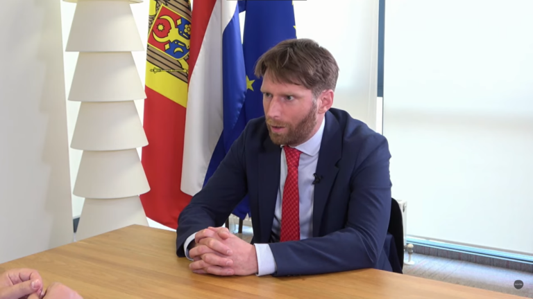 Глава офиса посольства Нидерландов в Молдове высказался о требованиях «оппозиции» ехать на поклон Путину за дешевый газ