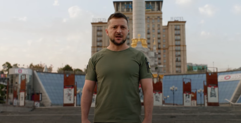 (ВИДЕО) Обращение Зеленского в День независимости Украины: «Весь мир узнал, кто такие украинцы»