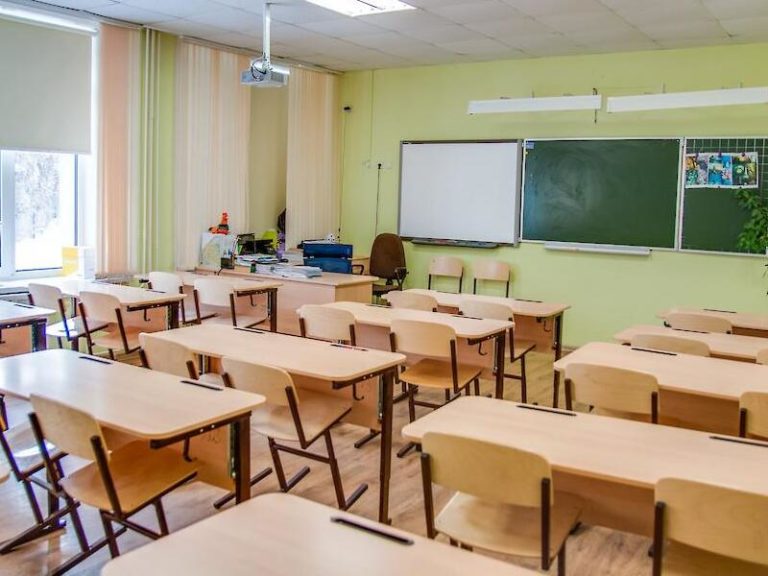 8000 детей из Кишинёва получат по 700 леев для подготовки к школе. Кому выдадут деньги?