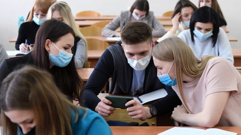 В Молдове не работают 6 из 10 молодых людей
