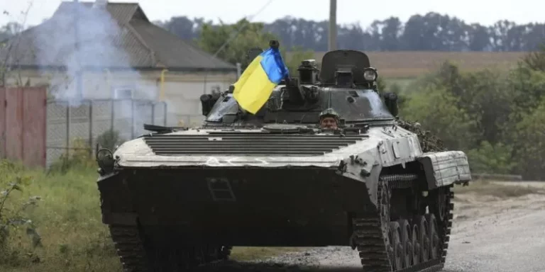 Минобороны России о ситуации на востоке Украины: не отступление, а переброска войск
