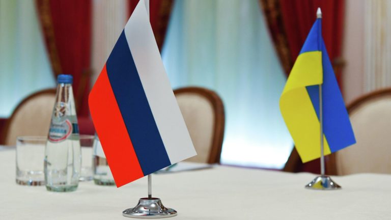Москва снова заговорила о переговорах — Киев ответил