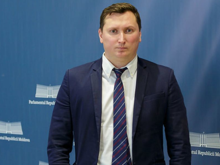 Омбудсмен Молдовы потребовал объяснить отзыв лицензий у телеканалов и закрытие сайтов