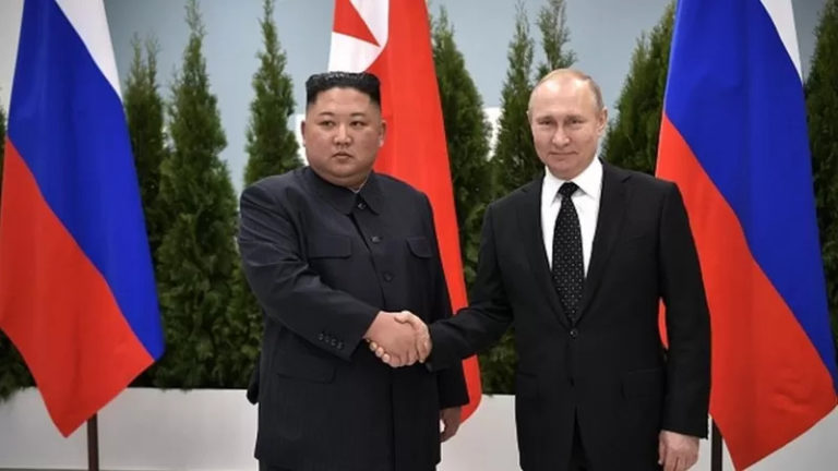 Россия закупает снаряды у Северной Кореи. Что это говорит о российской армии?