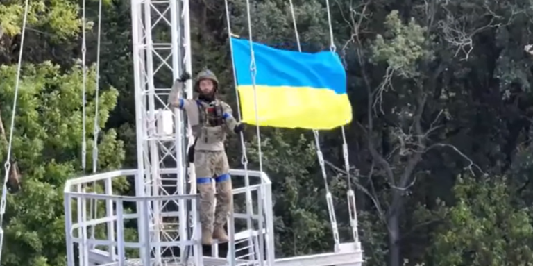 «Мы выгоним захватчиков из каждого украинского города и села». В Харьковской области освобожден еще один поселок