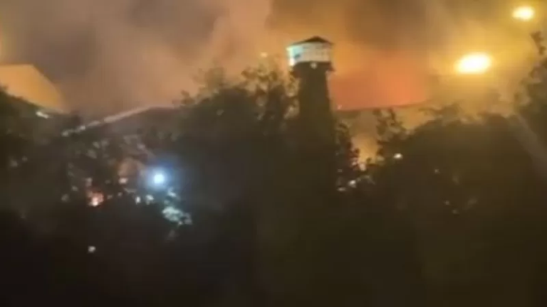 В Иране загорелась тюрьма для политзаключённых. Погибло четыре человека, ранено более 60