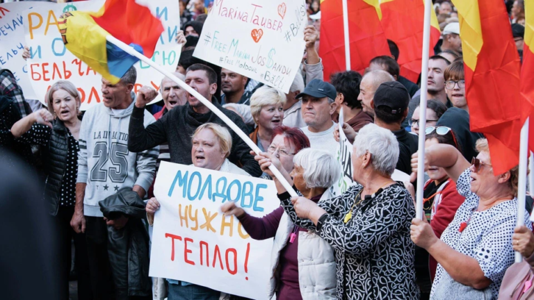 «Получишь пулю в голову» —  журналистам TV8 и ZdG угрожали в соцсетях, медиа-НПО просят полицию вмешаться и подозревают сторонников Шора