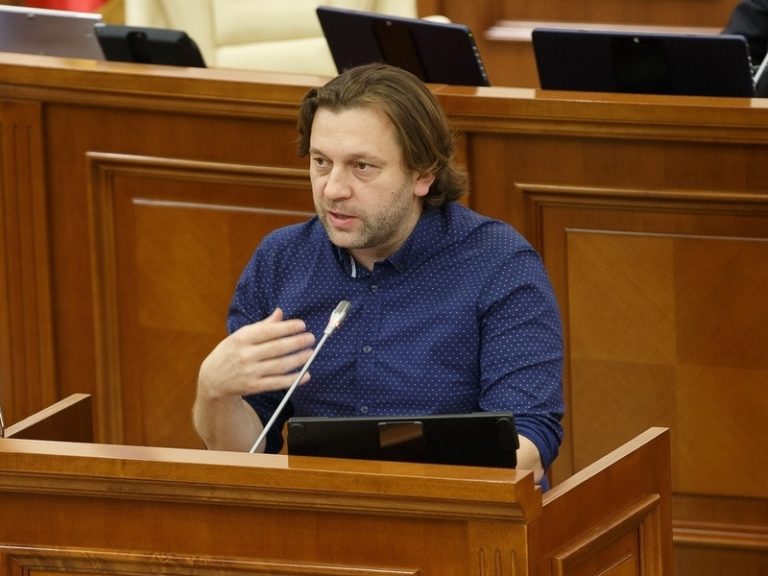 Депутат Алайба призвал Чебана переименовать Московский проспект: «Мэр до сих пор не может прямо сказать, чей Крым»