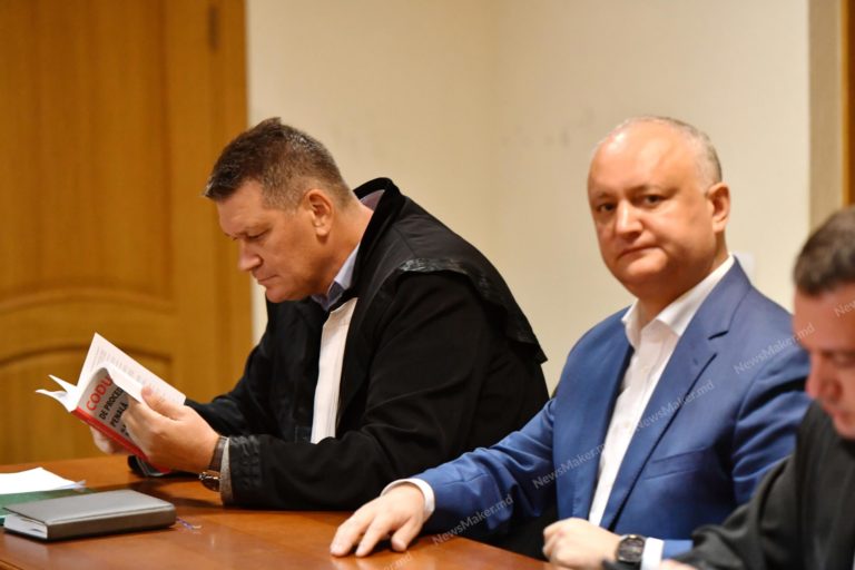 Игорь Додон дает показания в суде по «делу о кульке»: «Я абсолютно ничего не брал»